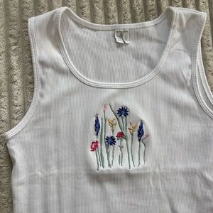 Champion | Embroidered Floral Tank